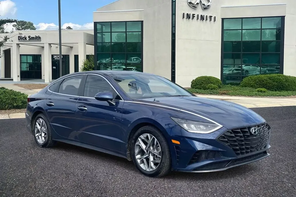 2022 Hyundai Sonata SEL Convenience photo 1