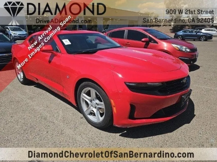 2023 Chevrolet Camaro 1LT photo 1