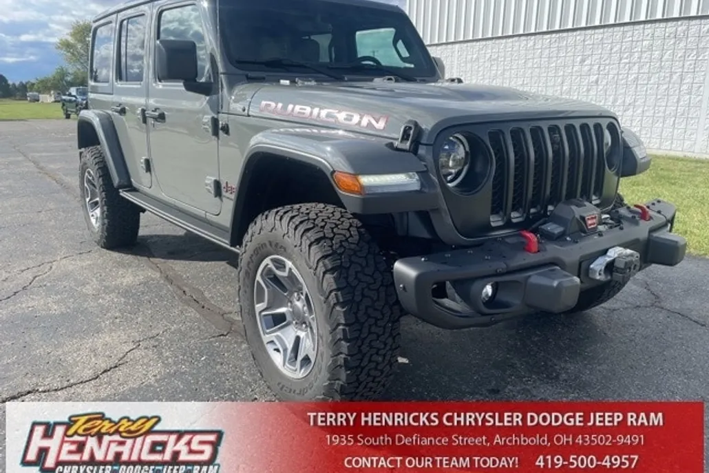 2023 Jeep Wrangler Rubicon photo 1