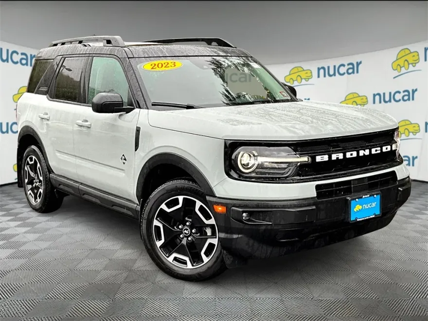 2023 Ford Bronco Sport Outer Banks photo 1