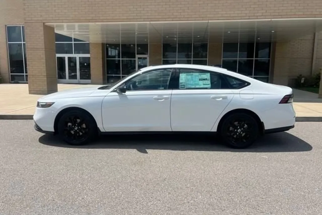 2025 Honda Accord SE photo 1