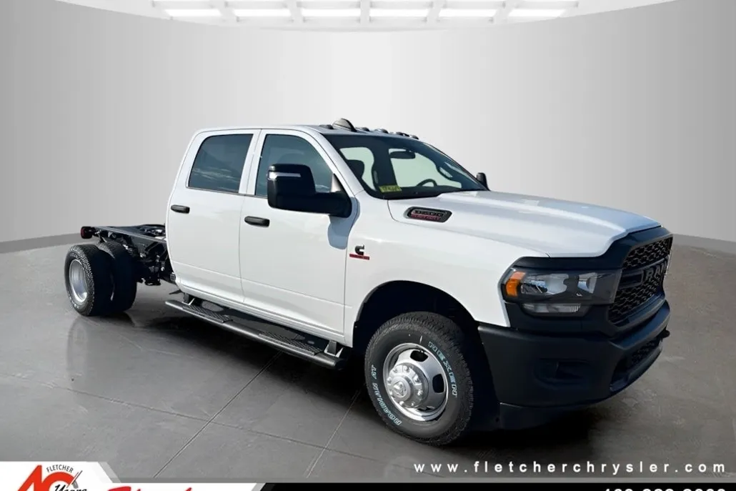 2024 Ram 3500 Tradesman photo 1