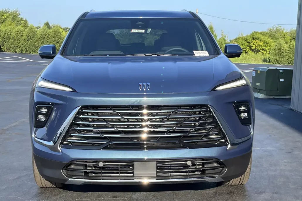 2026 Buick Enclave Preferred photo 1
