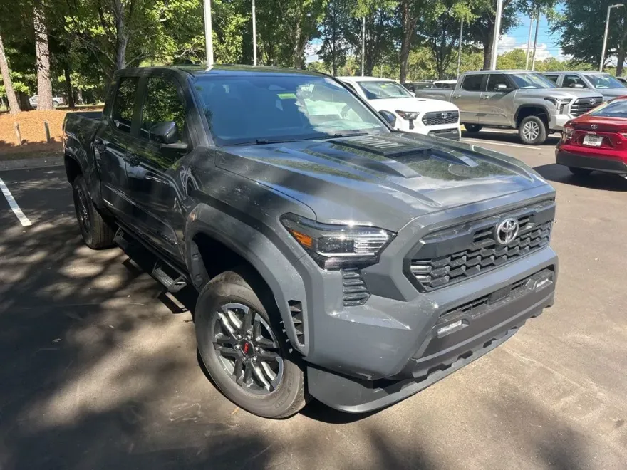 2025 Toyota Tacoma TRD Sport Double Cab photo 1