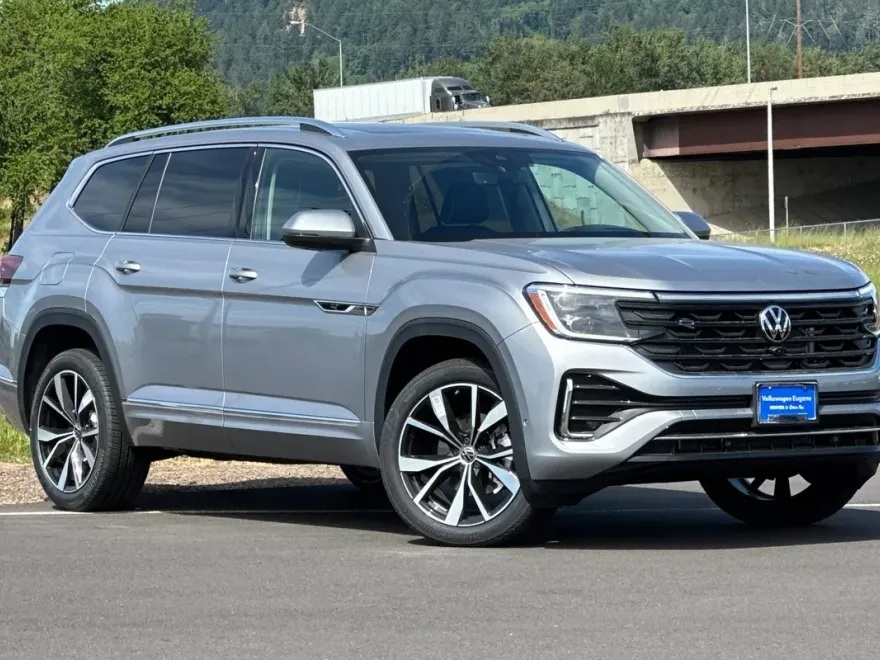 2025 Volkswagen Atlas SEL Premium R-Line photo 1
