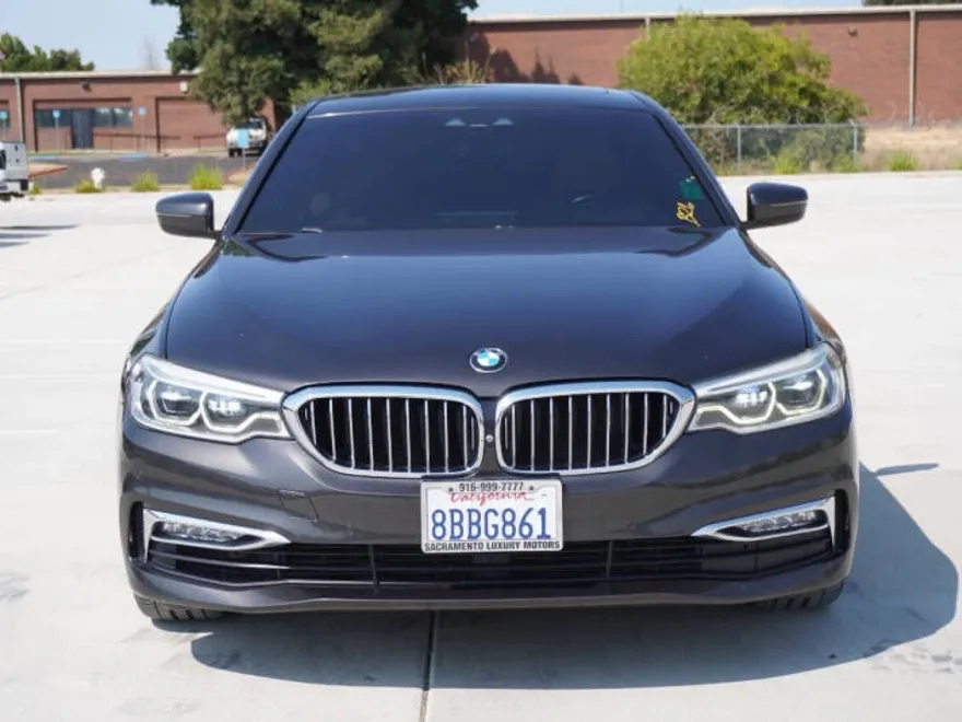 2017 Bmw 540i photo 1