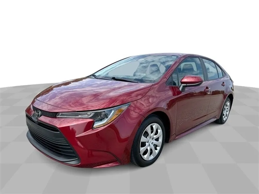 2024 Toyota Corolla LE photo 1