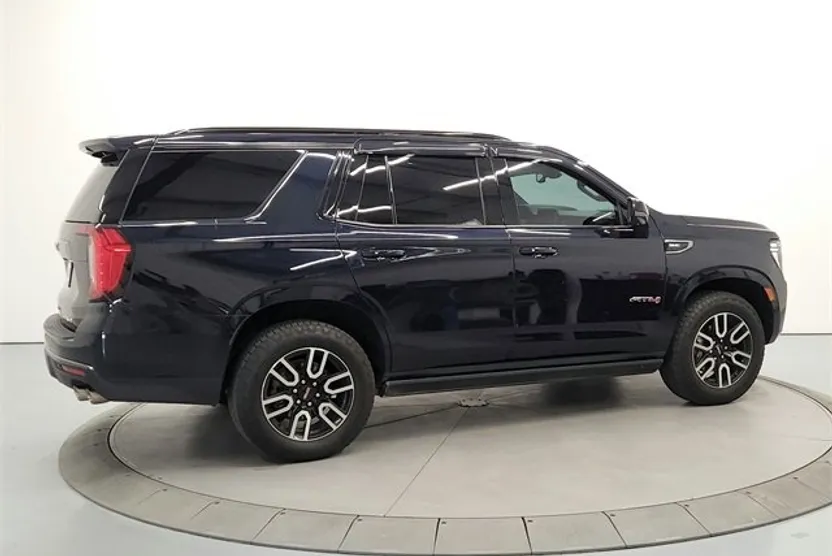 2022 Gmc Yukon AT4 photo 1