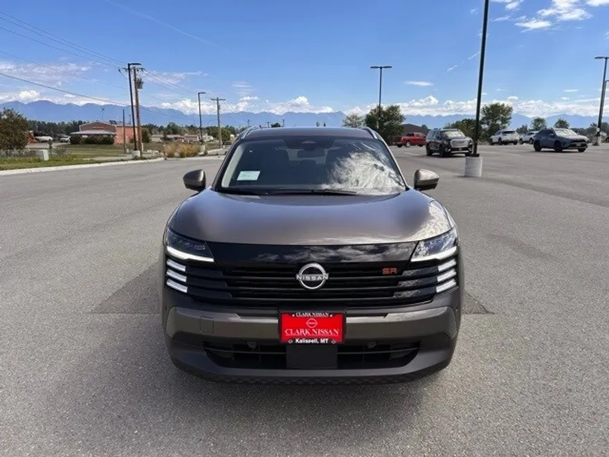 2025 Nissan Kicks SR photo 1
