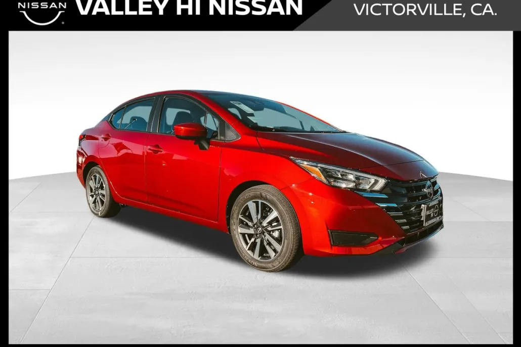 2025 Nissan Versa 1.6 SV photo 1