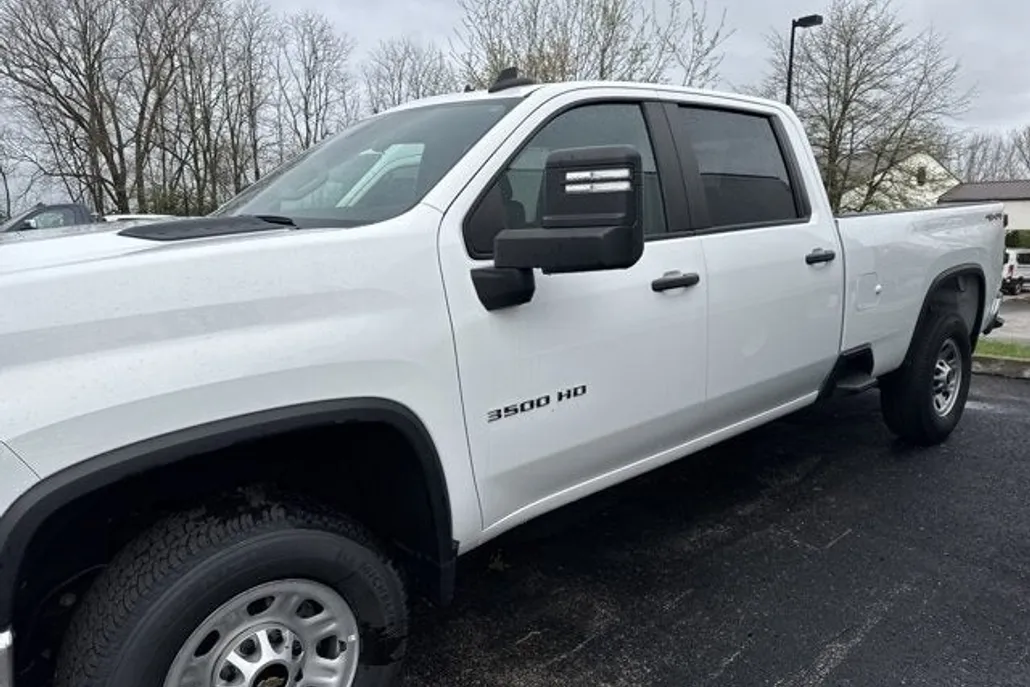 2022 Chevrolet Silverado 3500HD Work Truck photo 1