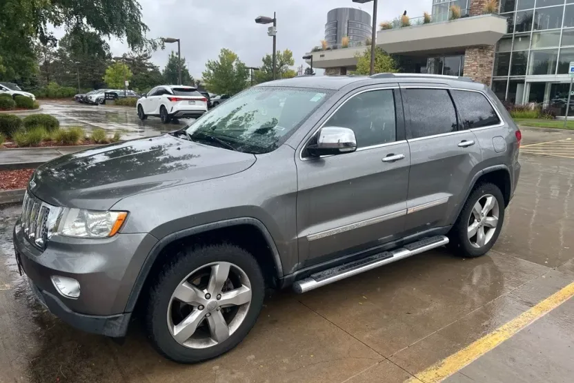 2012 Jeep Grand Cherokee Overland photo 1