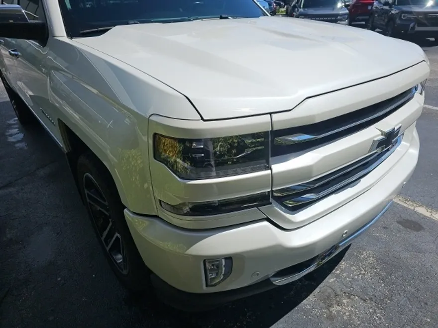 2018 Chevrolet Silverado 1500 LTZ photo 1