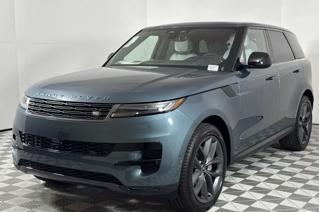 2025 Land Rover Range Rover Sport SE photo 1
