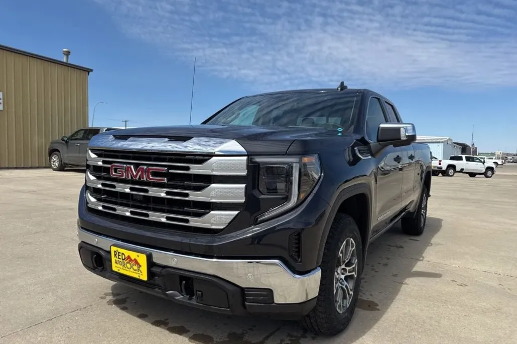 2025 Gmc Sierra 1500 SLE photo 1