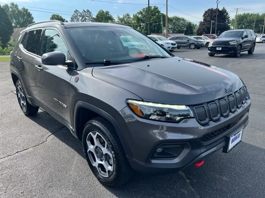 2022 Jeep Compass Trailhawk photo 1
