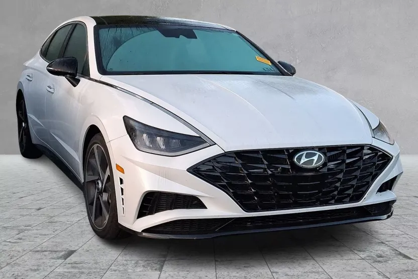 2022 Hyundai Sonata SEL Plus photo 1