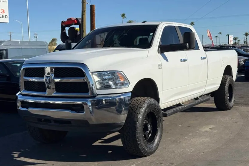 2016 Ram 2500 SLT photo 1