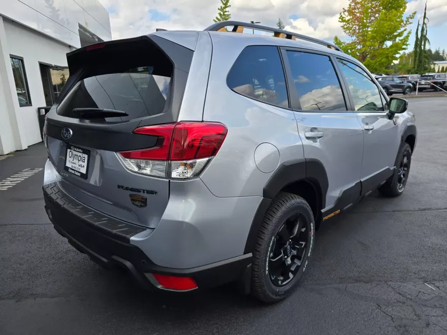 2025 Subaru Forester Wilderness photo 1