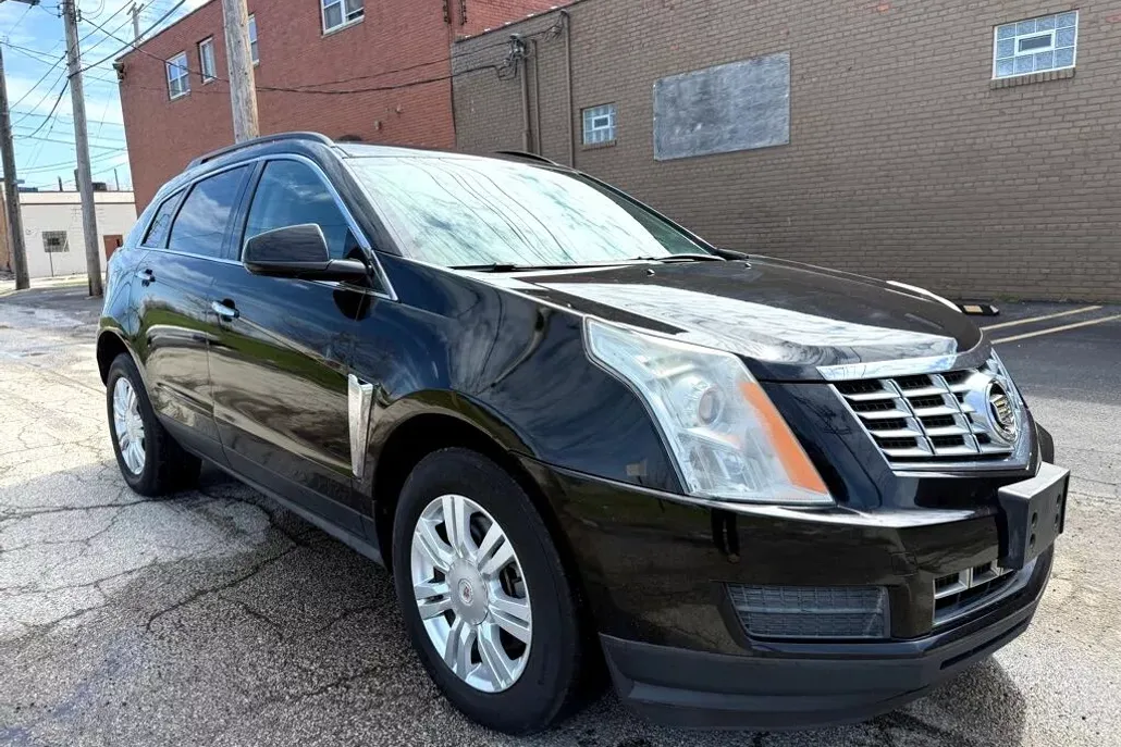 2015 Cadillac SRX photo 1