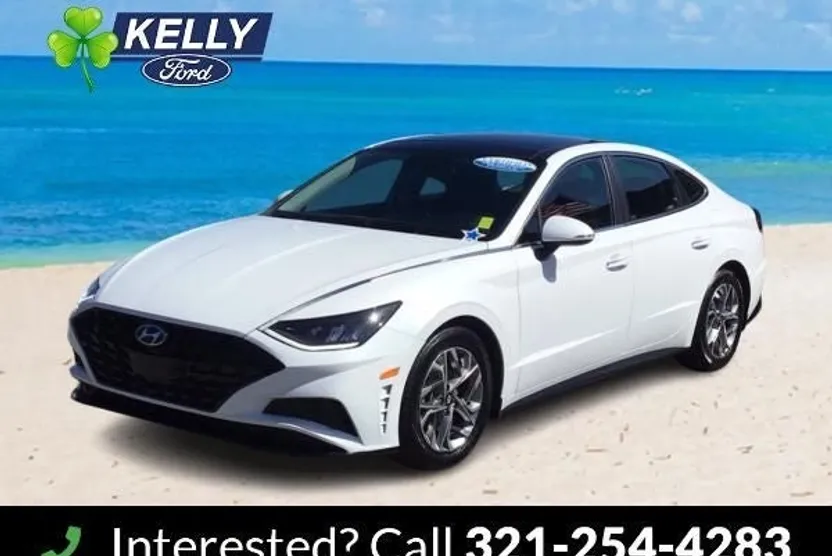 2022 Hyundai Sonata SEL photo 1