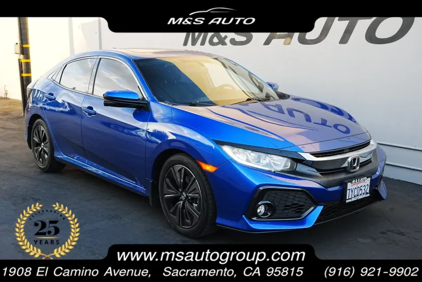 2017 Honda Civic Hatchback EX photo 1