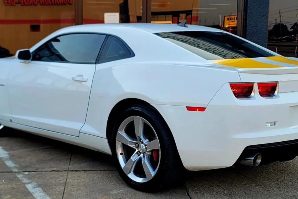 2010 Chevrolet Camaro SS Coupe photo 1