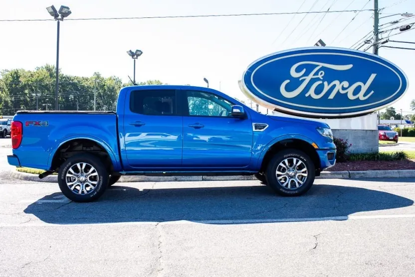 2023 Ford Ranger Lariat photo 1