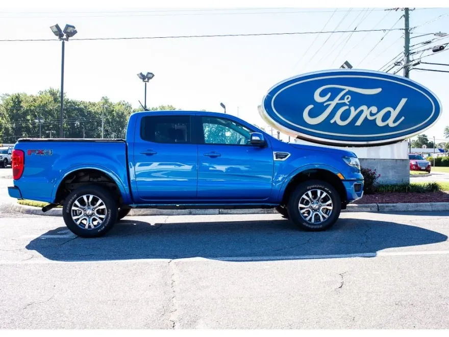 2023 Ford Ranger Lariat photo 1