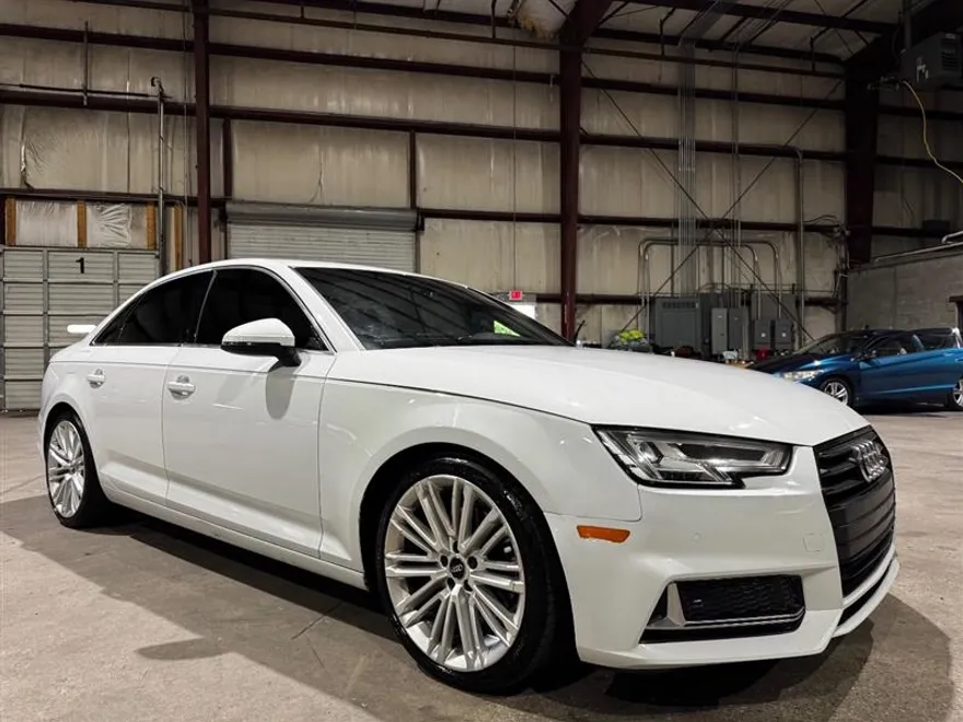 2019 Audi A4 TFSI Premium Plus photo 1