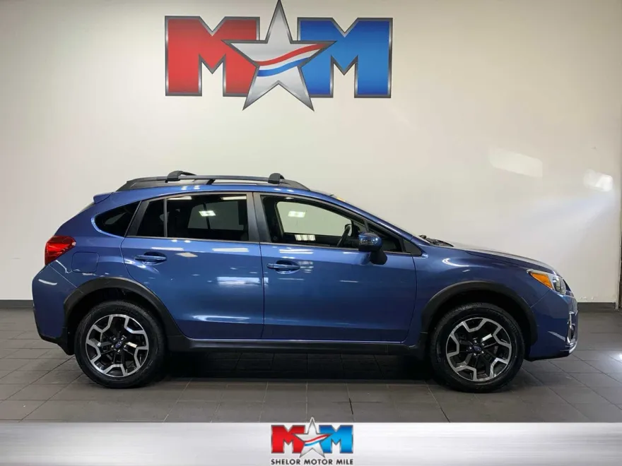 2016 Subaru Crosstrek Limited photo 1