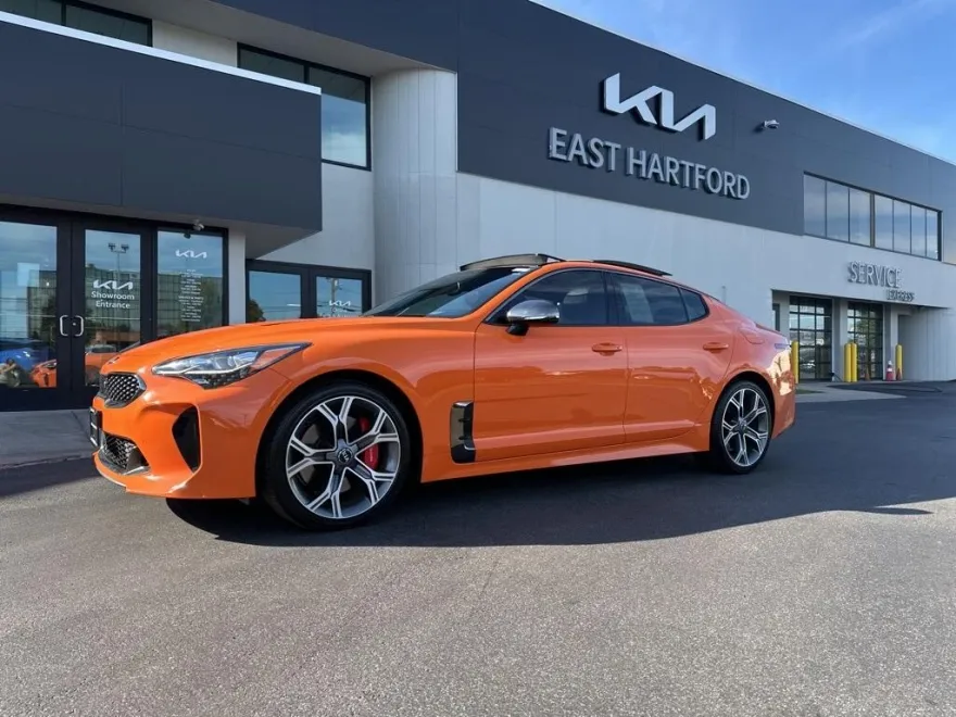 2020 Kia Stinger GT2 photo 1
