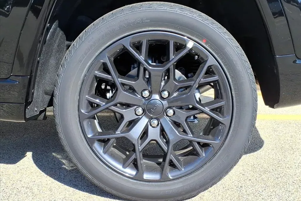 2025 Jeep Grand Cherokee Summit Reserve photo 1