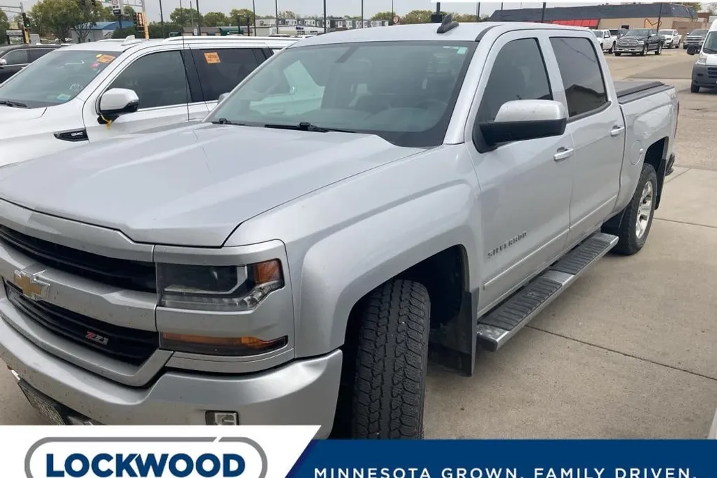 2016 Chevrolet Silverado 1500 LT photo 1