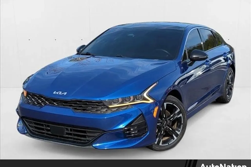 2023 Kia K5 GT-Line photo 1