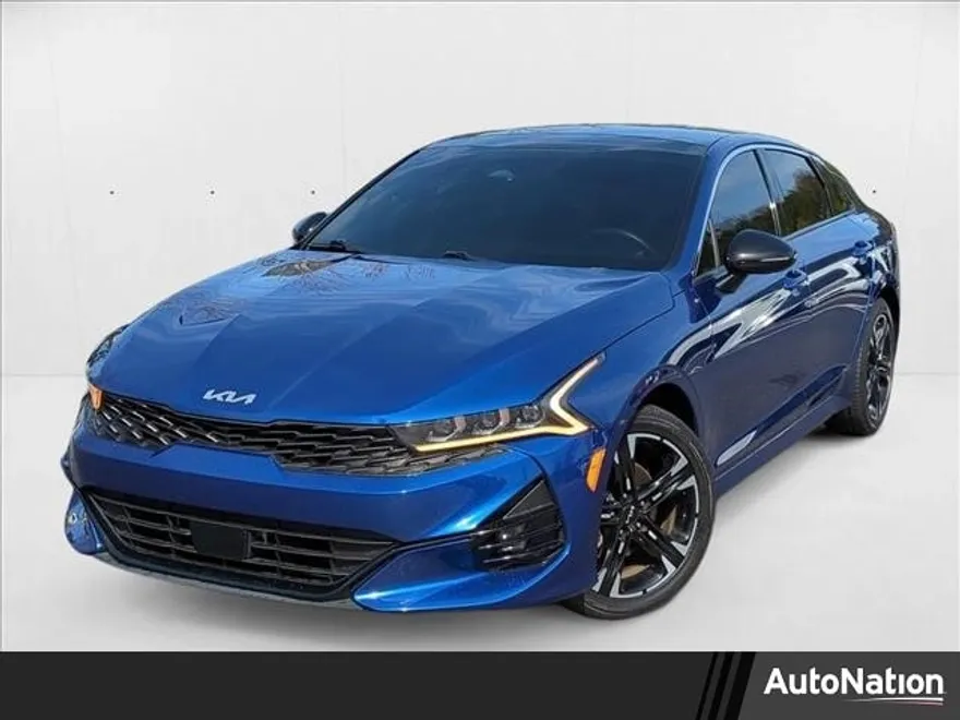 2023 Kia K5 GT-Line photo 1