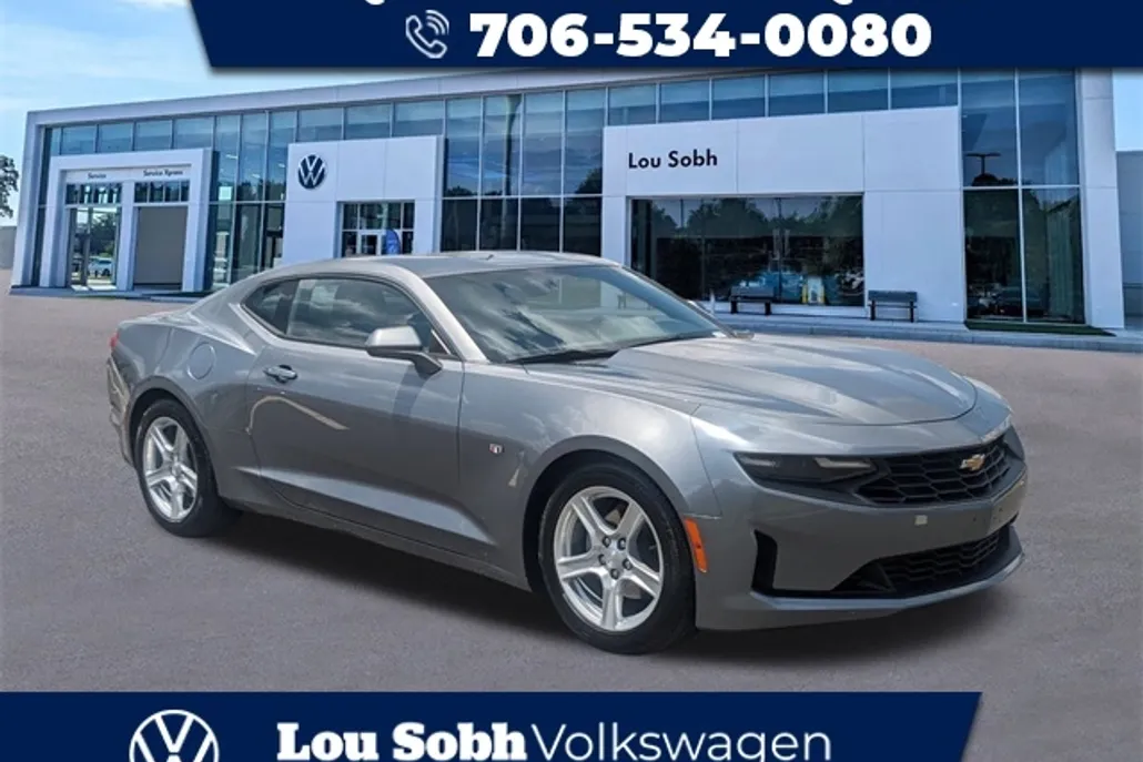 2022 Chevrolet Camaro 1LT photo 1