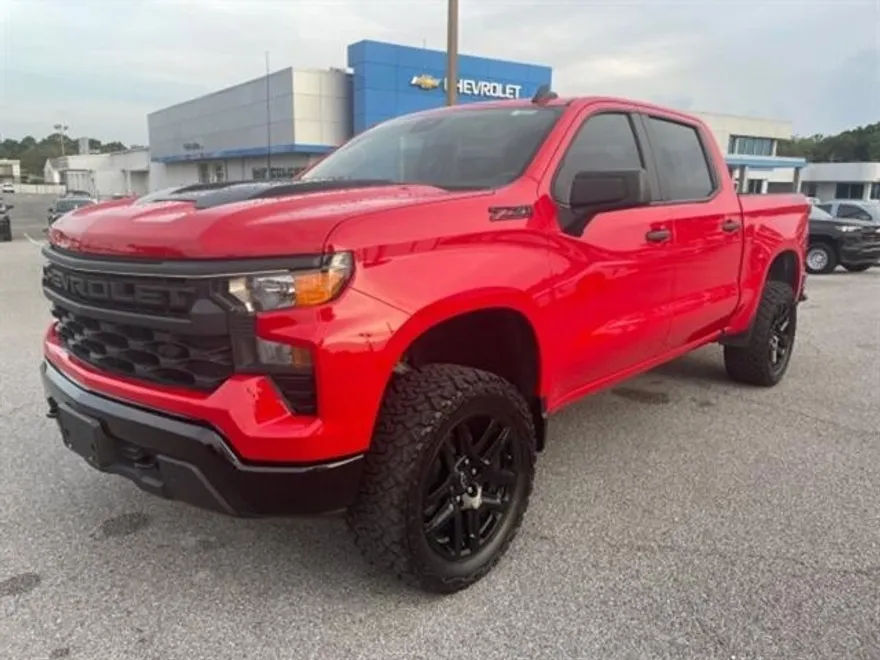 2024 Chevrolet Silverado 1500 Custom Trail Boss photo 1