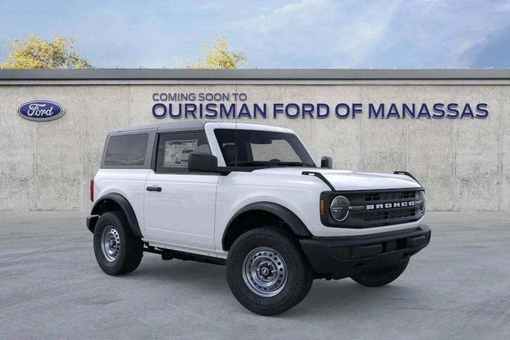 2025 Ford Bronco Base photo 1