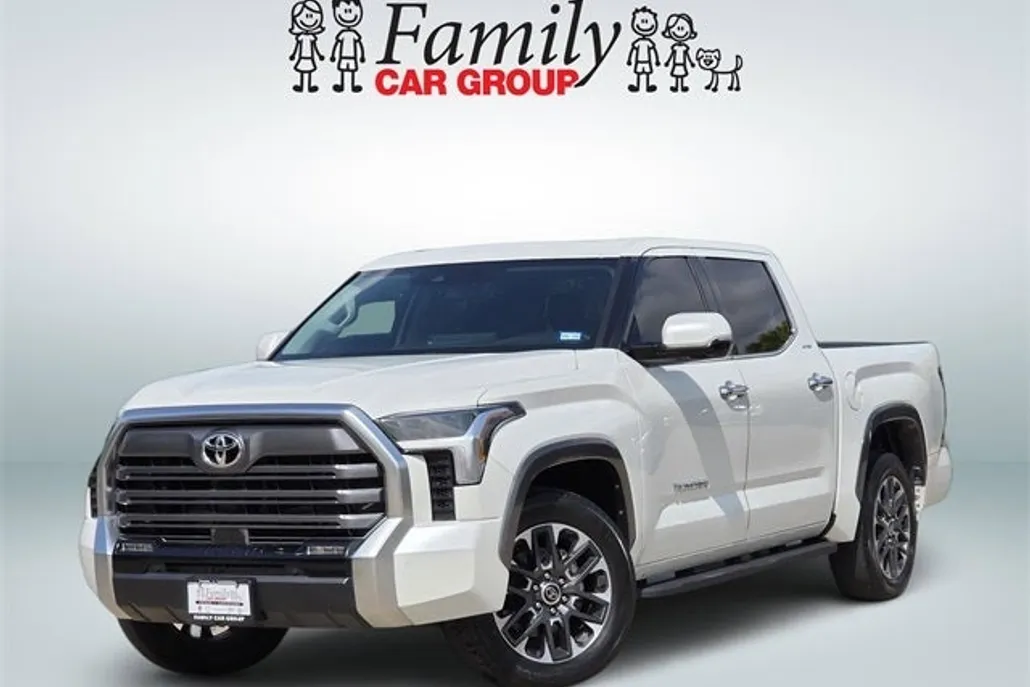 2022 Toyota Tundra Limited photo 1