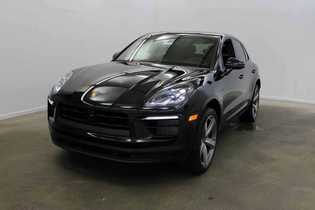 2025 Porsche Macan S photo 1
