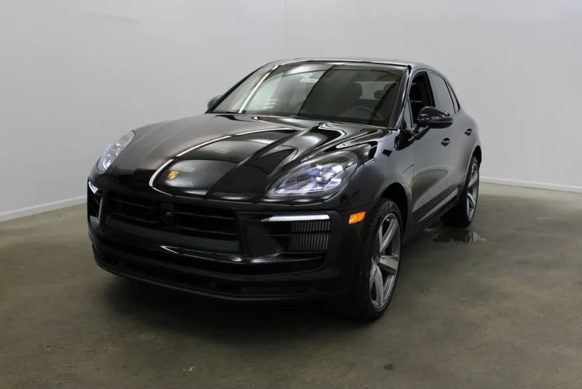 2025 Porsche Macan S photo 1
