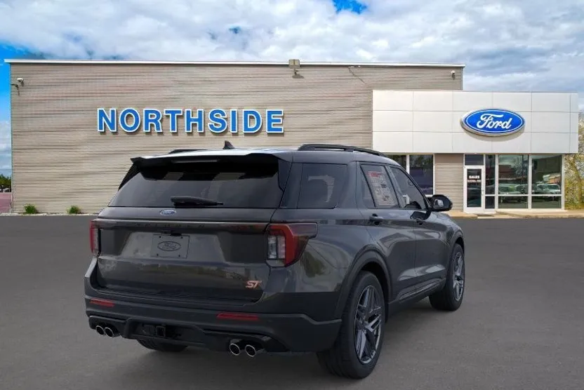 2025 Ford Explorer ST photo 1