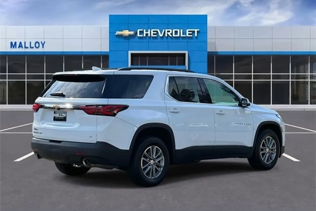 2023 Chevrolet Traverse Cloth photo 1