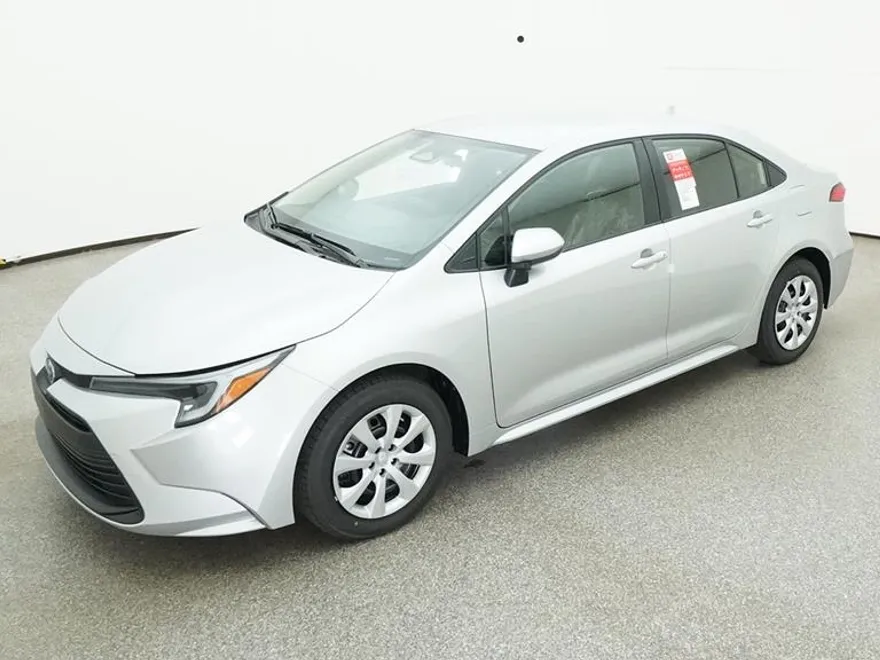 2024 Toyota Corolla Hybrid LE photo 1
