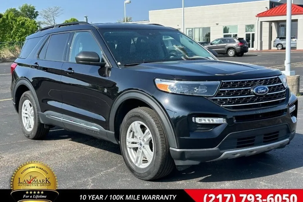 2024 Ford Explorer XLT photo 1