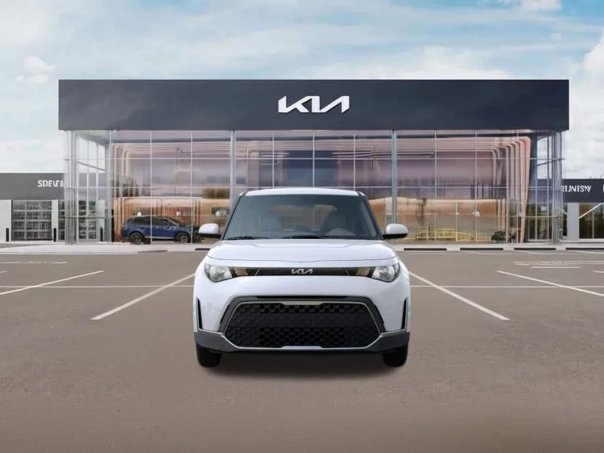 2025 Kia Soul LX photo 1