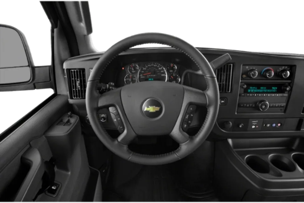 2025 Chevrolet Express 2500 Work Van photo 4