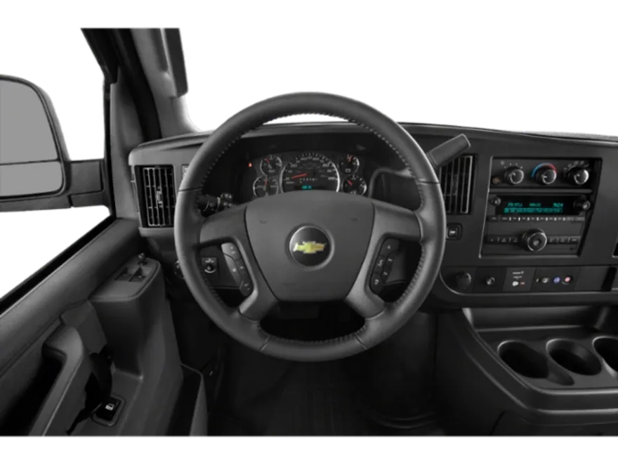 2025 Chevrolet Express 2500 Work Van photo 4