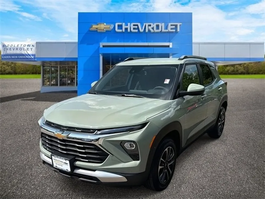 2025 Chevrolet Trailblazer LT photo 1
